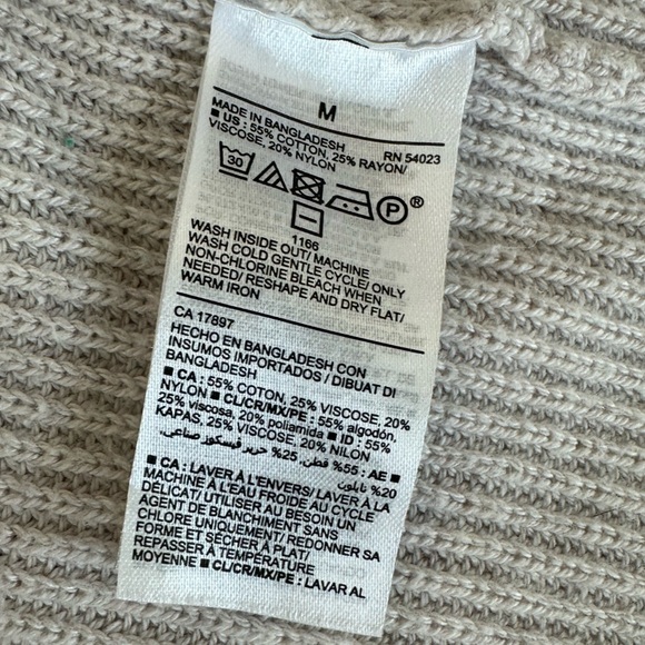 Old Navy cream long cardigan Medium NWOT - Picture 2 of 4